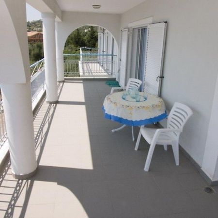 Folies Apartment Lourdata  Ngoại thất bức ảnh